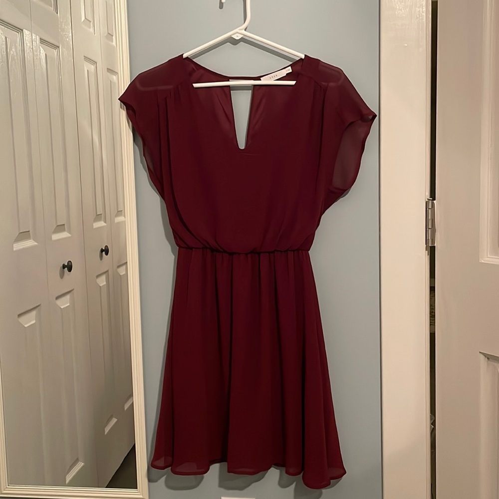 Burgundy short sleeve dress